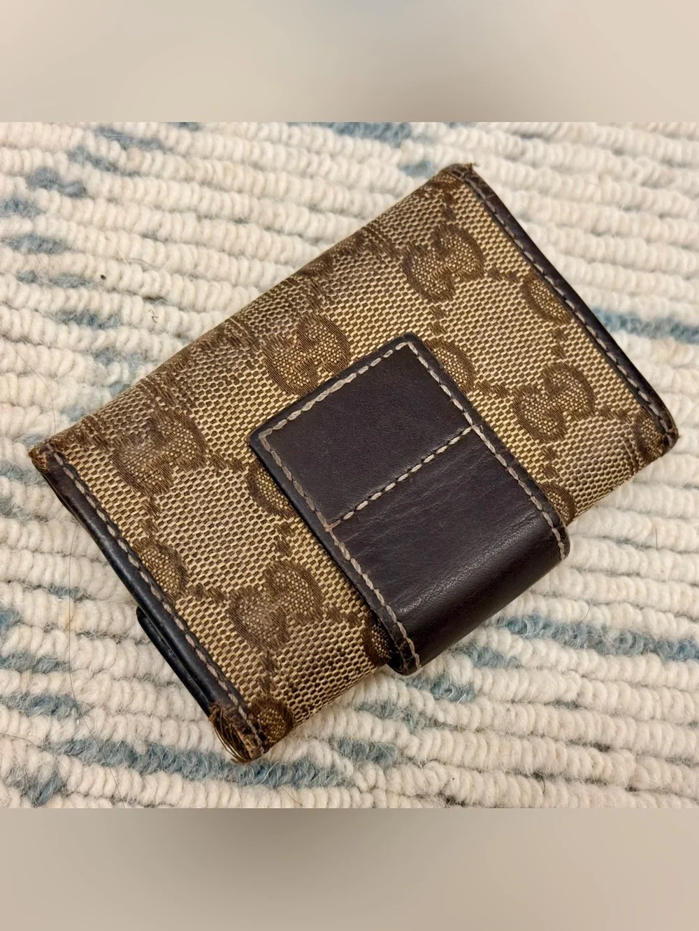 GUCCI Vintage Y2K Iconic Brown GG Monogram Canvas Leather Heart Key Case - Picture 9 of 16